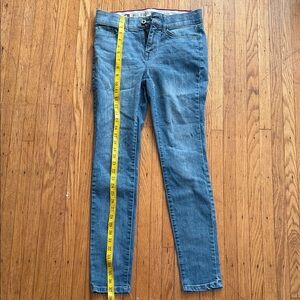 Tommy Hilfiger Women's Classic Blue Skinny Jeans